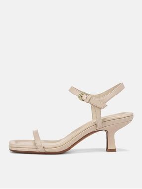NWOT* Vince Coco Leather Kitten Heel Sandal, Size 6